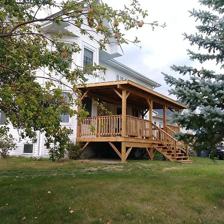 Twin Peaks B&B Mindemoya Экстерьер фото