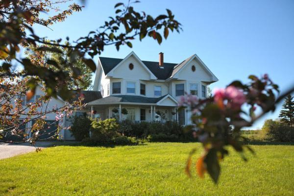 Twin Peaks B&B Mindemoya Экстерьер фото