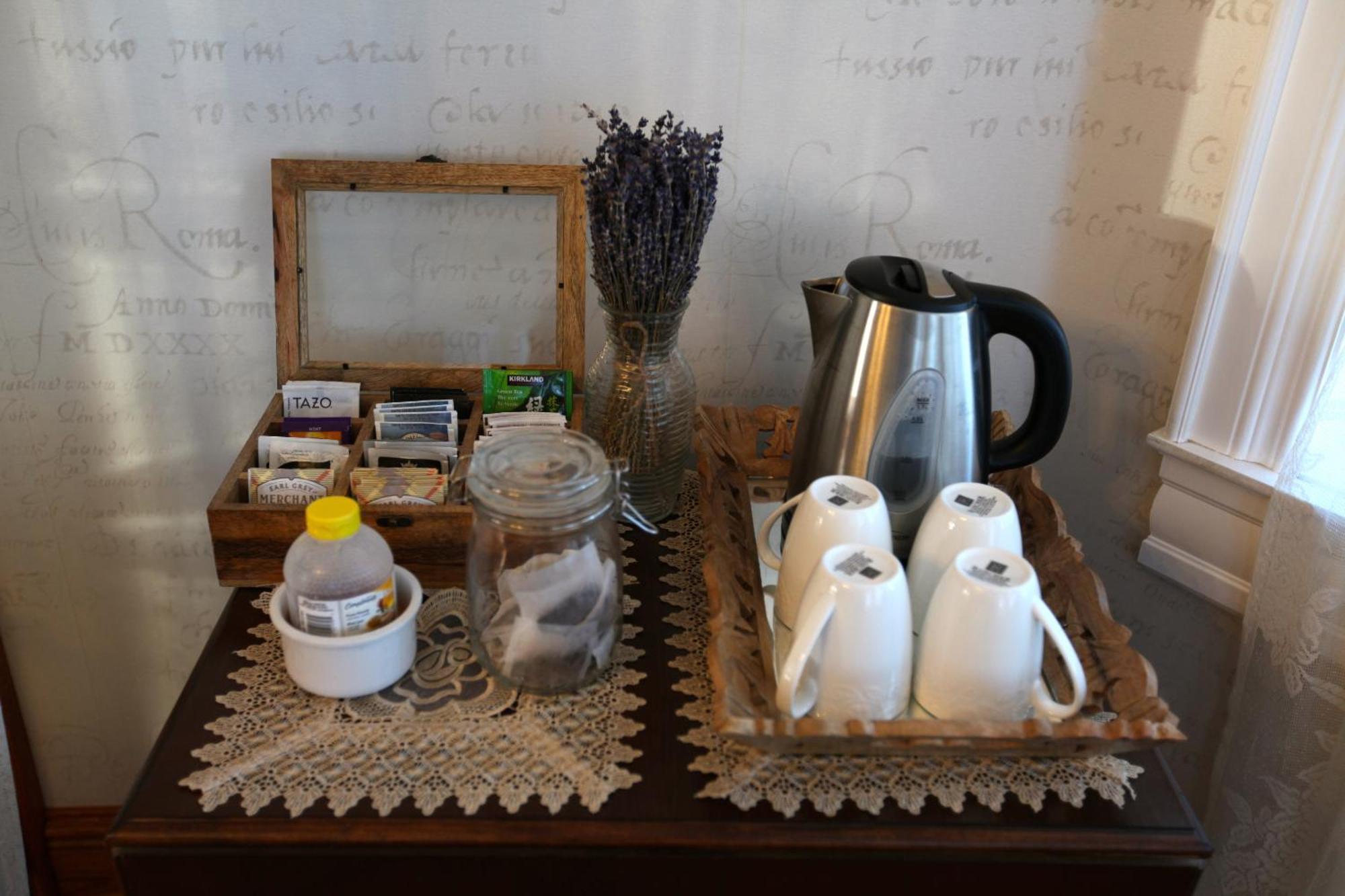 Twin Peaks B&B Mindemoya Экстерьер фото